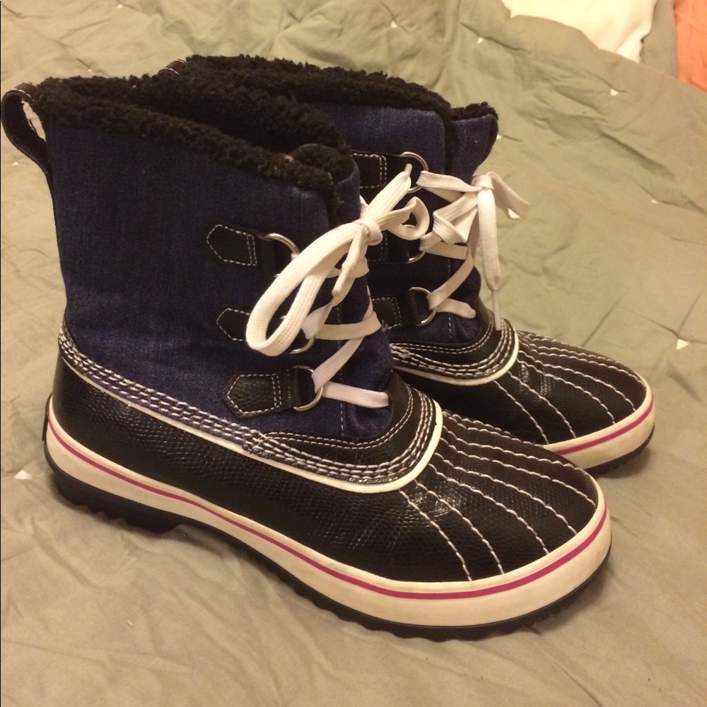 ✨LAST CHANCE✨Skechers Snow Boots